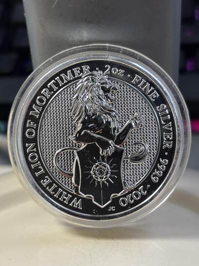 第183期拍卖 - 英国2020年女王神兽系列白狮子2盎司纪念银币，9999银，有氧化点