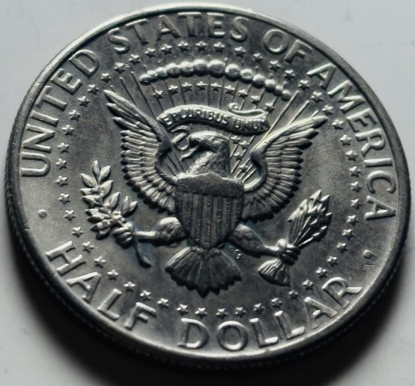 文馨钱币收藏第 284 场，【 长期接收代拍品】老藏家拍品南朝鲜李承晚时期货币，泰国大型纪念币，土耳其各时期及各国套币场 原光好品 1971 年美国肯尼迪半美元 D 版