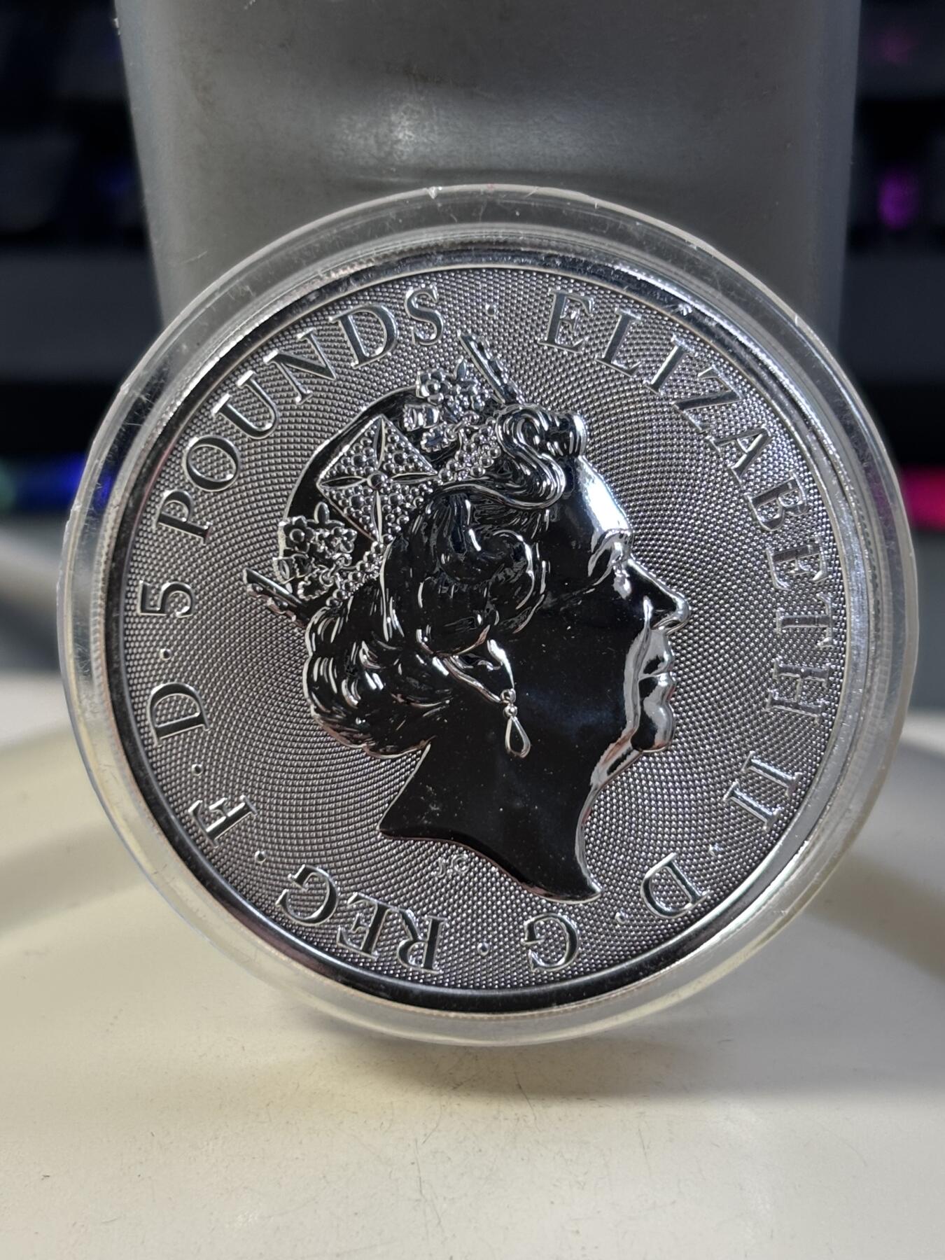 第183期拍卖 英国2020年女王神兽系列白狮子2盎司纪念银币，9999银，有氧化点