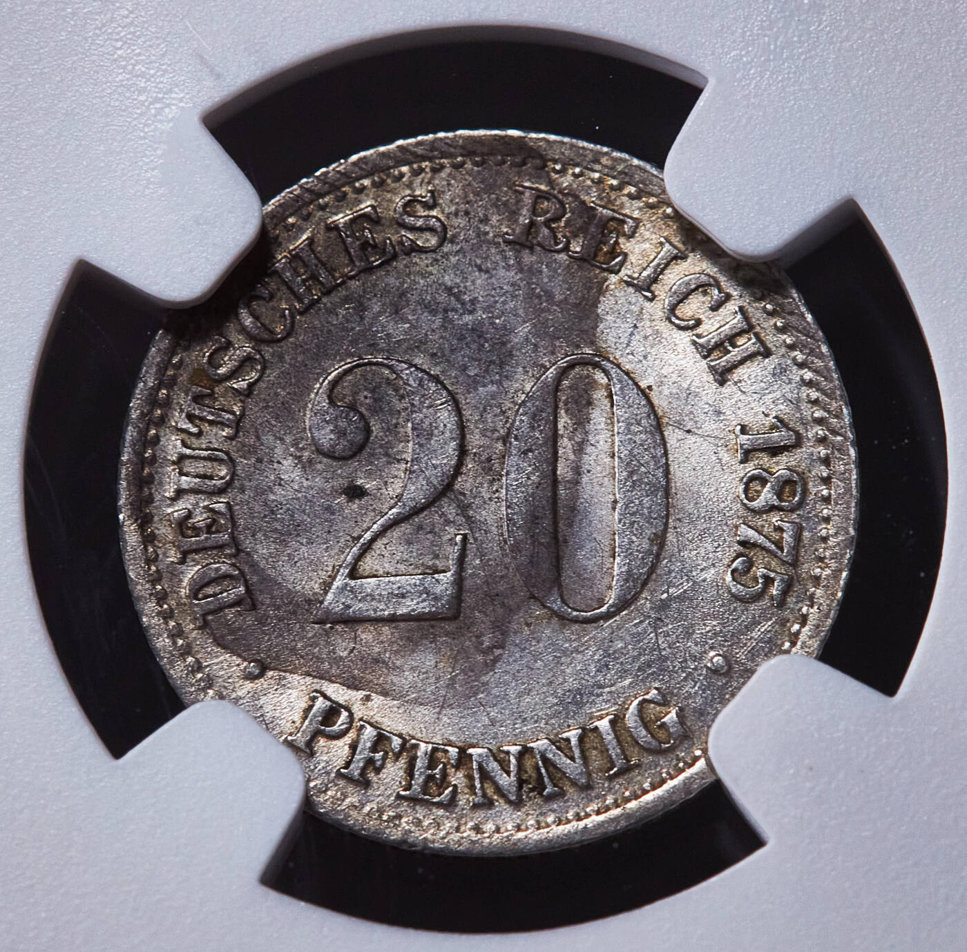 【俄甄集藏】2025年(045)12-03 星期三 晚 19:30 全场包邮 德国1875年C版短翅20芬尼银币，NGC UNCD，黄油彩转光品相