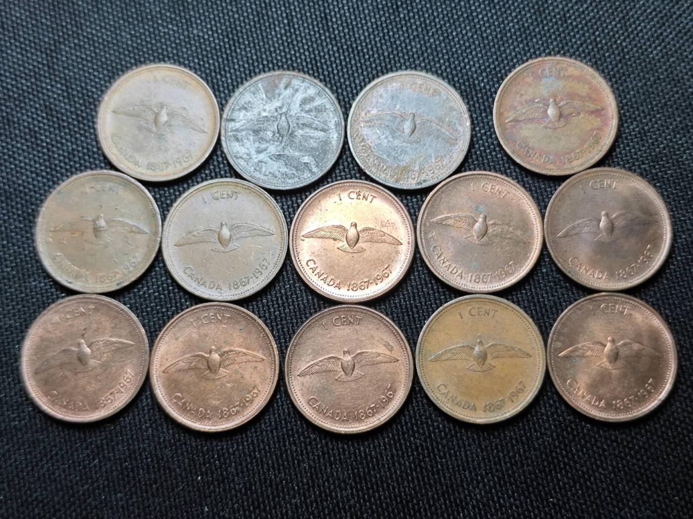 KK钱币收藏小铺 （套币 好品/批量散币 银币）专场  2月预留时间 周末发货  加拿大建国200周年1分纪念币一组14枚