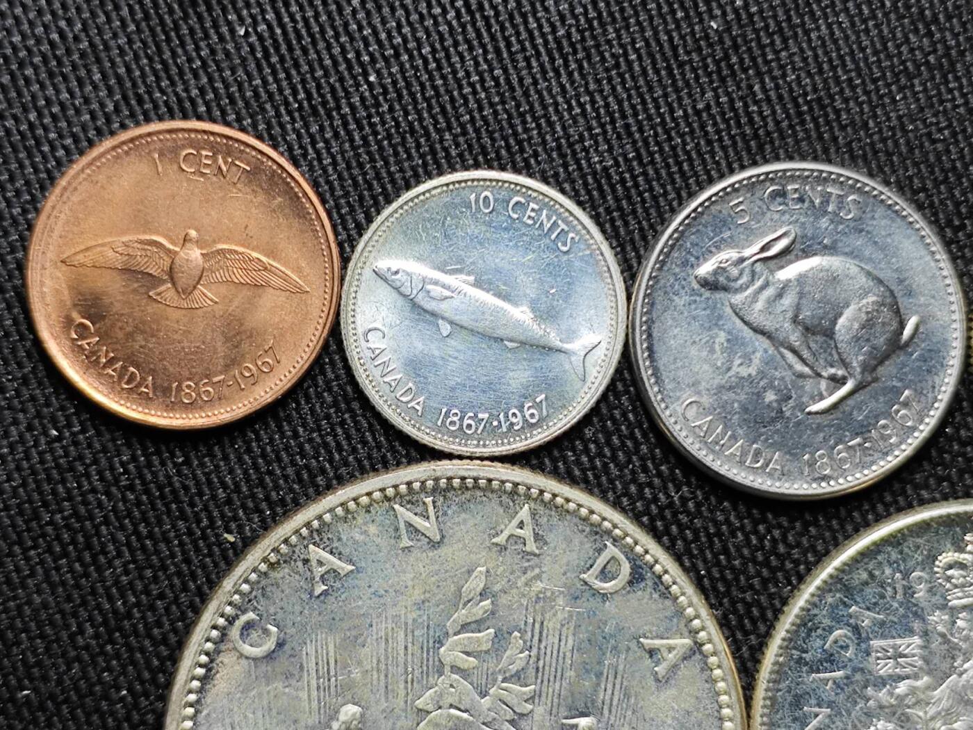 KK钱币收藏小铺 （套币 好品/批量散币 银币）专场  2月预留时间 周末发货  加拿大建国200周年纪念套币 含4枚银币