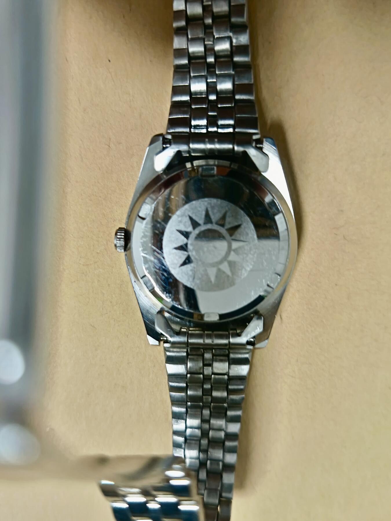 【第貳場】近代勋奖章徽章服饰杂项专场 民国 海军总部赠手表/石英表