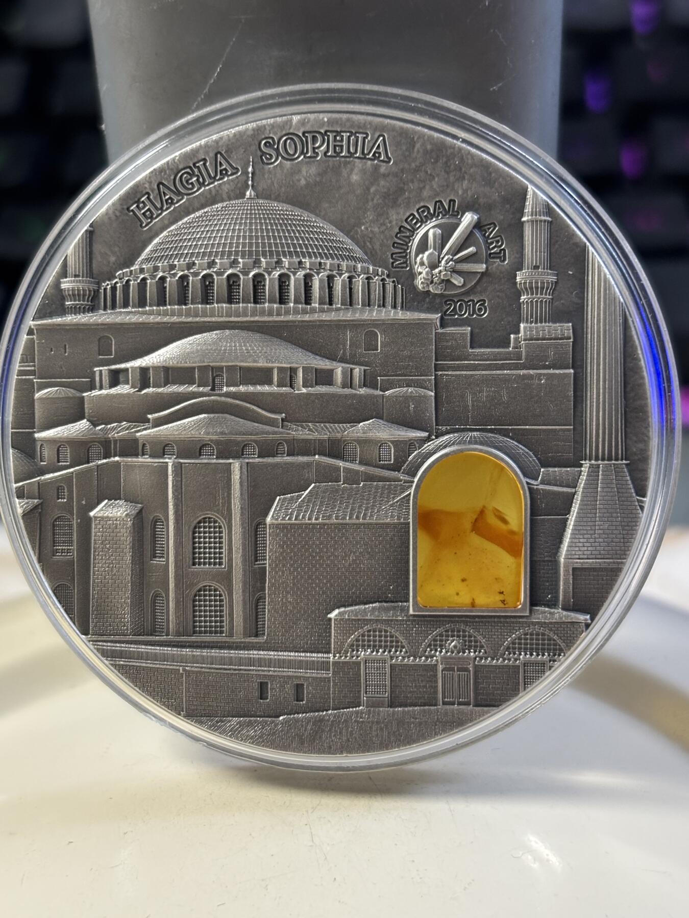 第183期拍卖 帕劳2016年琥珀艺术系列圣索菲亚大教堂2盎司纪念银币带证书，999银，发行999枚
