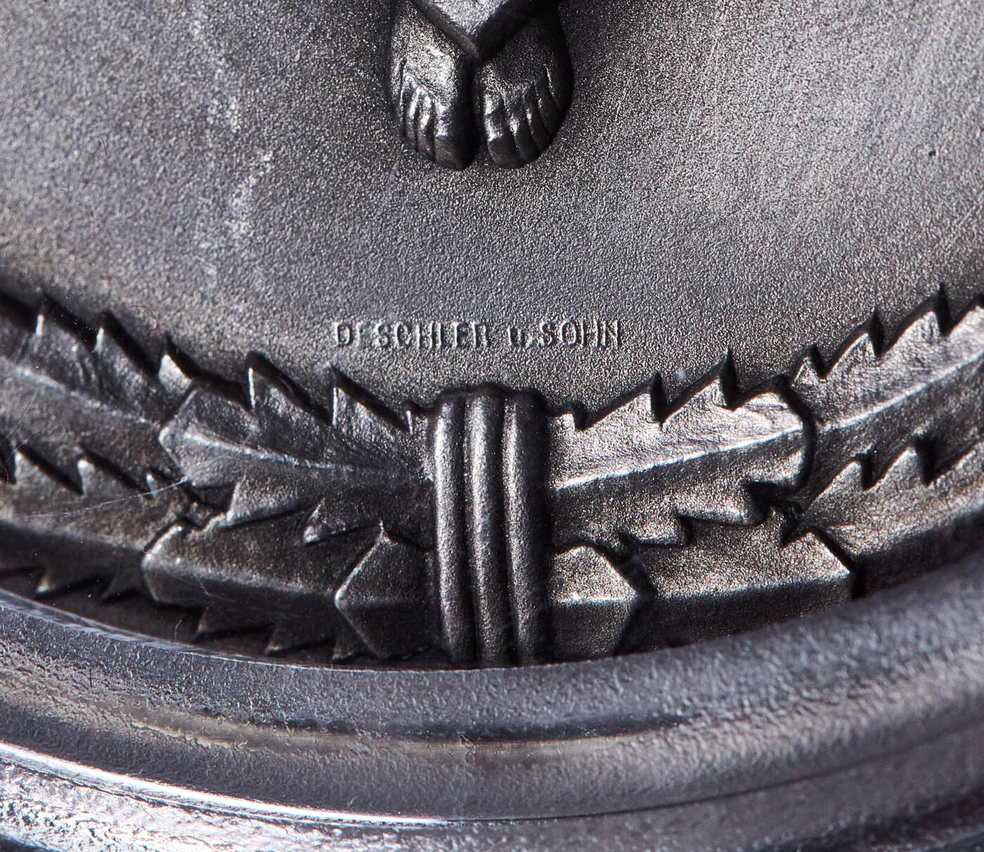 【俄甄集藏】2025年(045)12-03 星期三 晚 19:30 全场包邮 德国第三帝国1941年总理头像纪念帝国空军戈林青年飞行队荣誉镀银大铜章，PCGS MS62，亚军分数，少见品种，直径：80mm，原图联系客服或前往对应官网进行查询