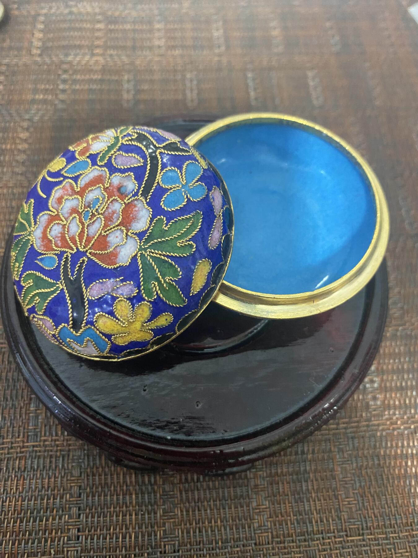 江南站杂件场 精美胭脂盒