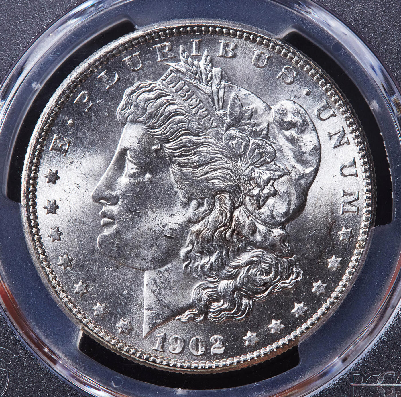 【俄甄集藏】2025年(045)12-03 星期三 晚 19:30 全场包邮 美国1902年O版摩根1美元大银币，PCGS MS64，车轮转光