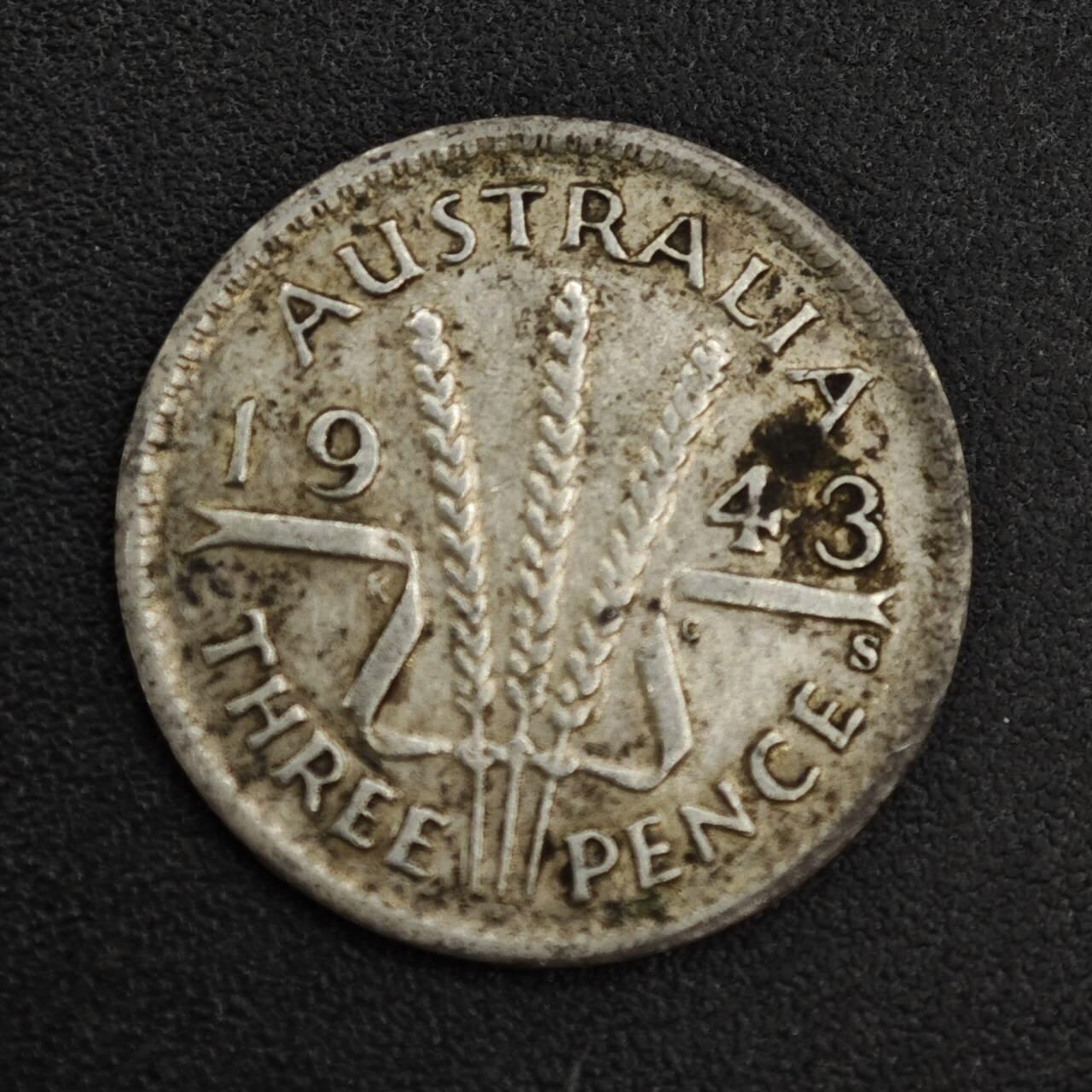 【淘币小摊】限时拍第八百一十二拍  小银币场  满百包邮可预留两周  周一统一发货  澳大利亚1943年乔治六世3便士银币