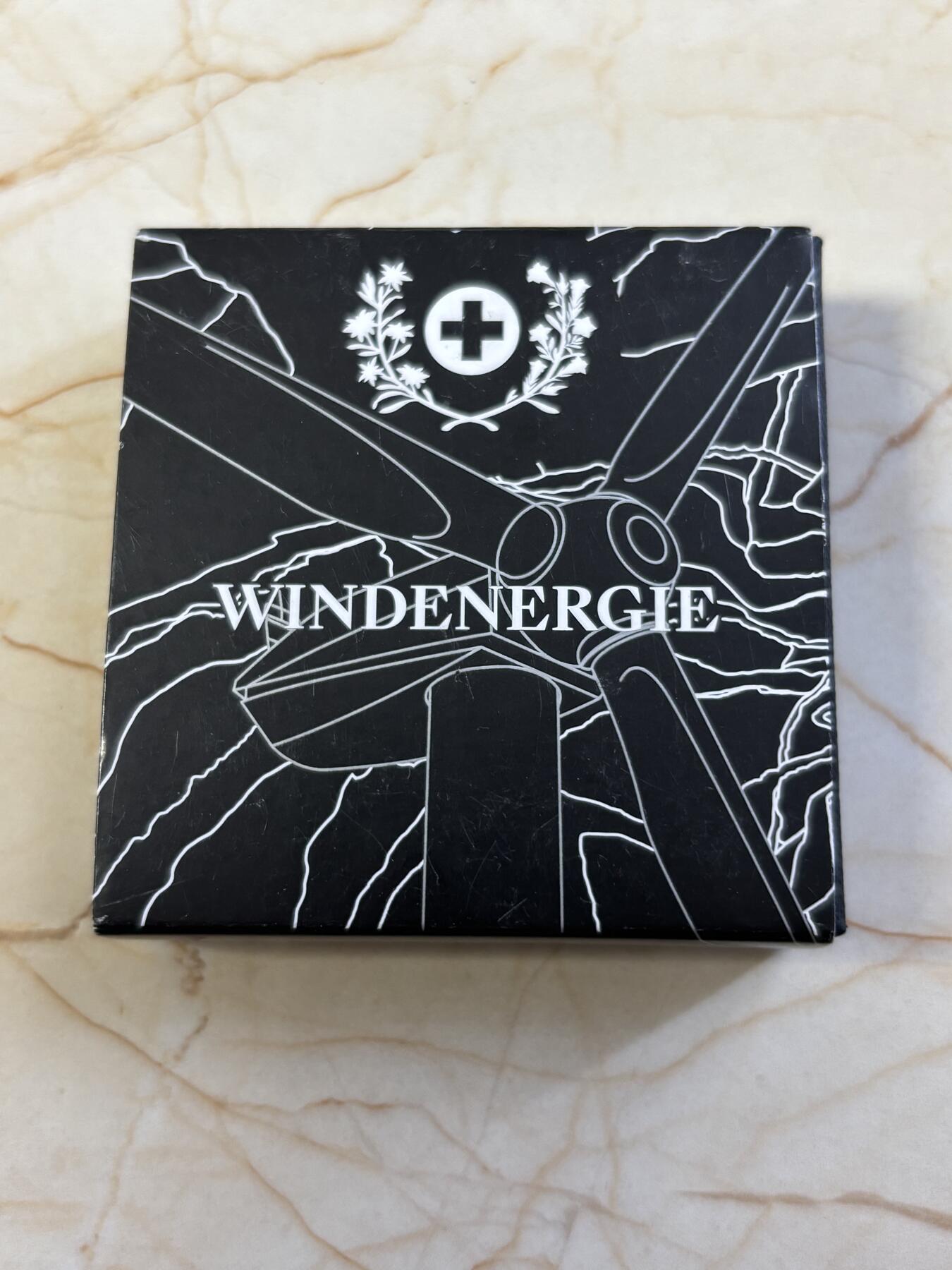 第183期拍卖 瑞士2023年清洁能源系列风能夜光精制纪念银币，999银，20克，发行10000枚