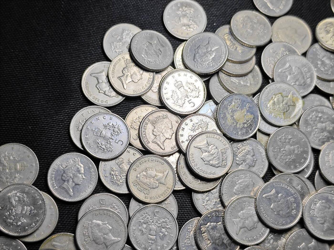 KK钱币收藏小铺 （套币 好品/批量散币 银币）专场  2月预留时间 周末发货  英国5便士401枚 面值20.05镑