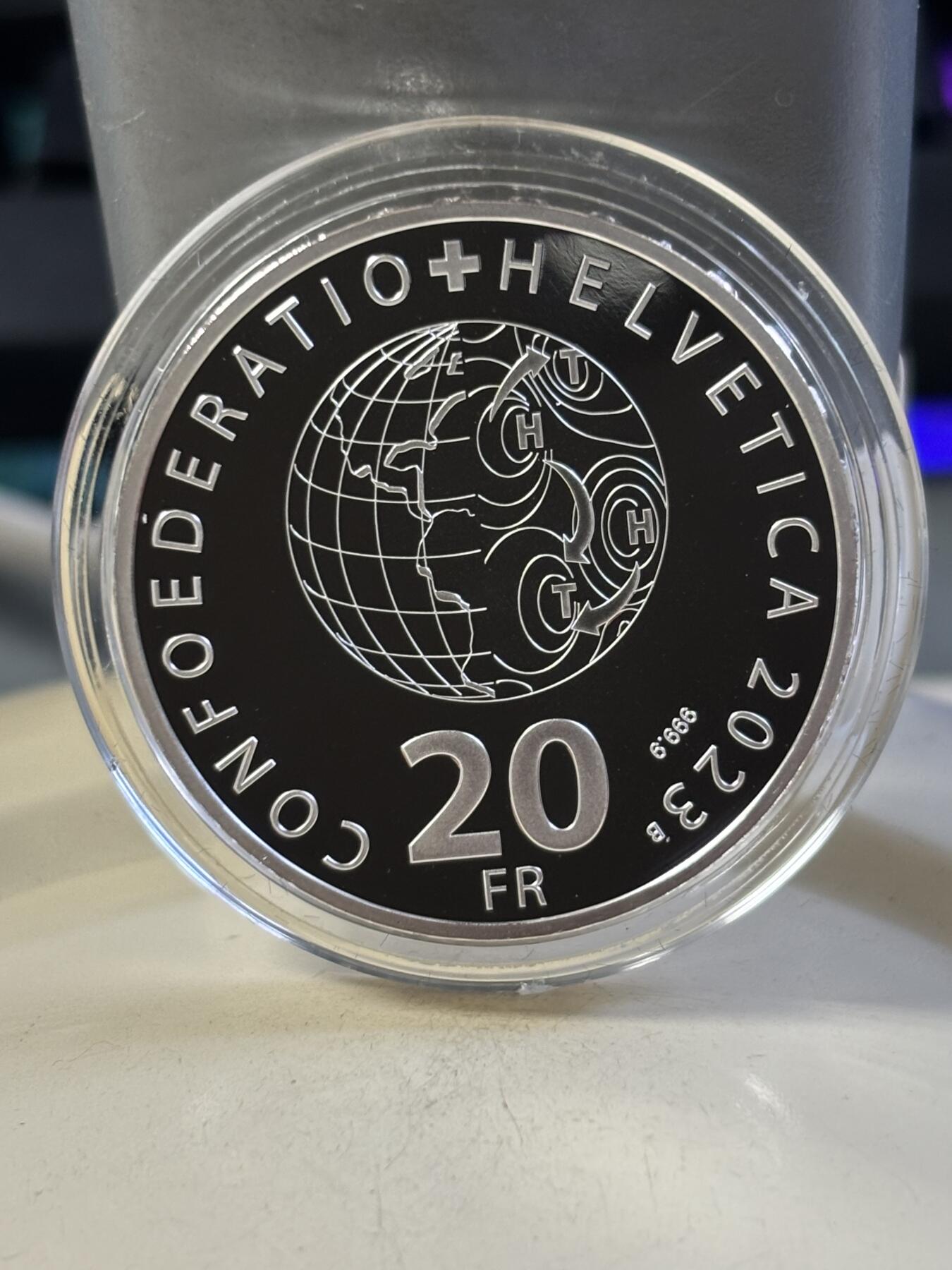 第183期拍卖 瑞士2023年清洁能源系列风能夜光精制纪念银币，999银，20克，发行10000枚