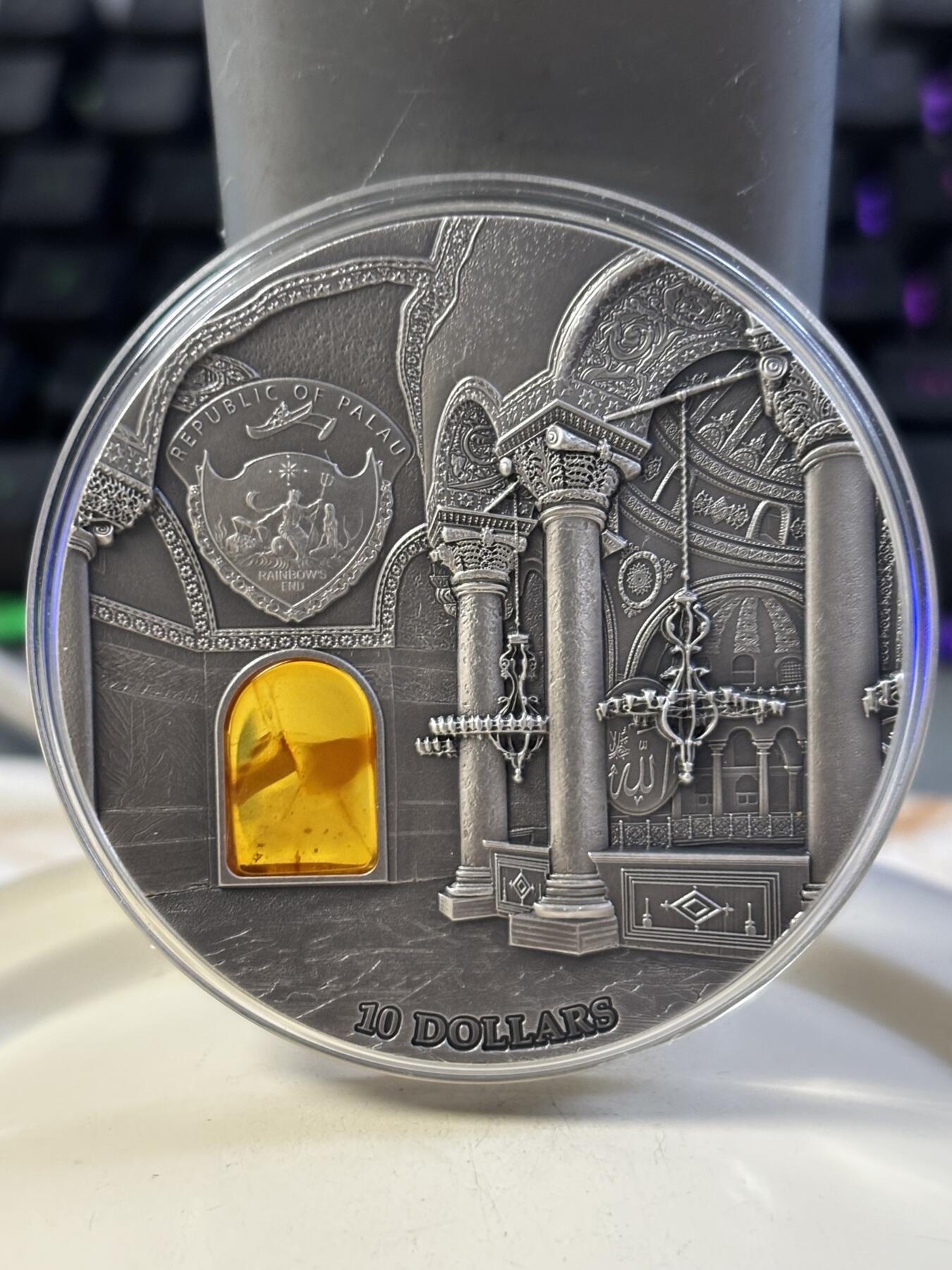 第183期拍卖 帕劳2016年琥珀艺术系列圣索菲亚大教堂2盎司纪念银币带证书，999银，发行999枚