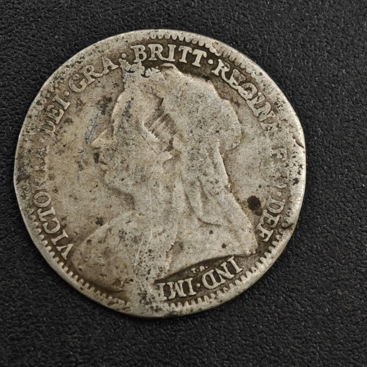 【淘币小摊】限时拍第八百一十二拍  小银币场  满百包邮可预留两周  周一统一发货  英国1901年维多利亚3便士银币