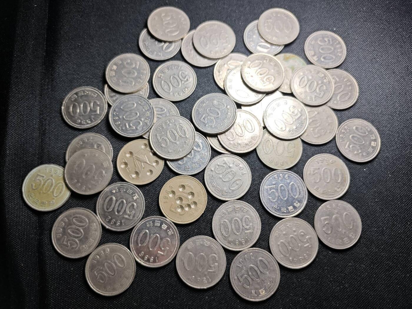 KK钱币收藏小铺 （套币 好品/批量散币 银币）专场  2月预留时间 周末发货  韩国500韩元46枚 试机币