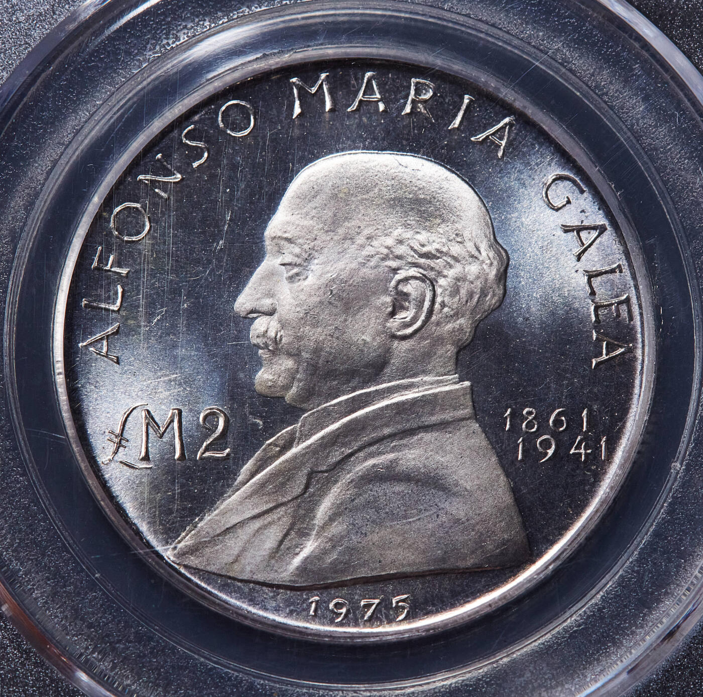 【俄甄集藏】2025年(045)12-03 星期三 晚 19:30 全场包邮 马耳他1975年历史人物系列-参议员、作家、慈善家阿尔方斯·玛丽亚·加莱亚2镑纪念银币，公博 MS65，类精制底板，重：10克，含银量：98.7%，发行量：18000枚，经典品种