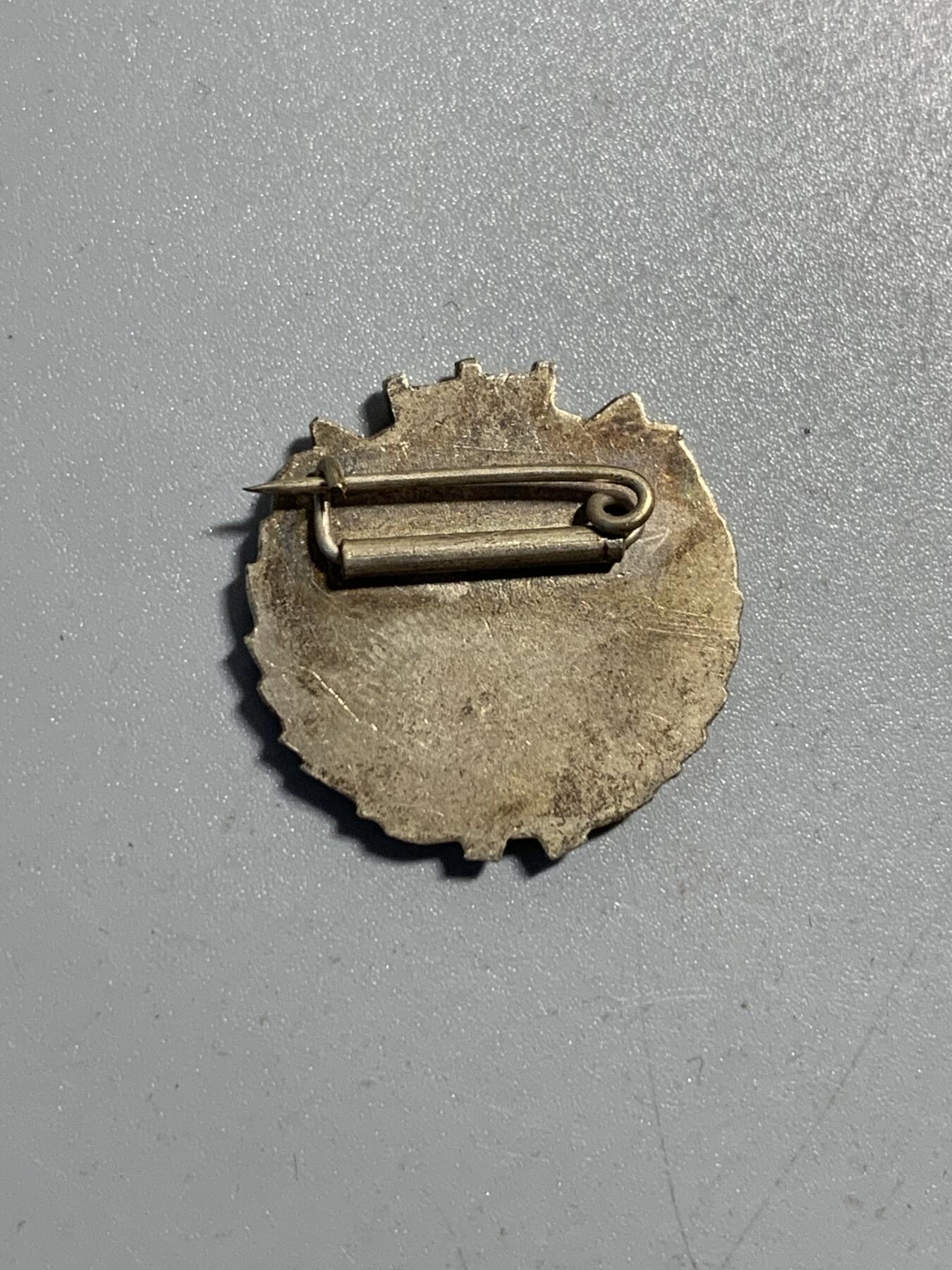 远东徽章小铺11月30日周日晚上9点结束