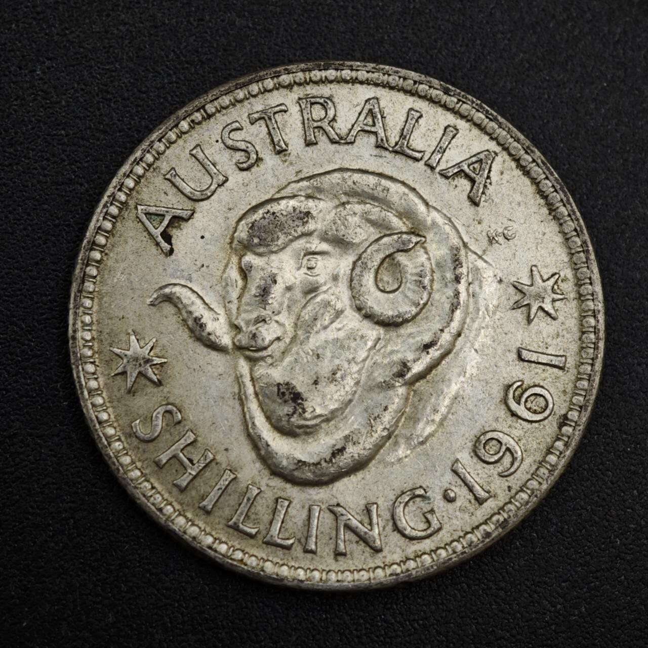 【淘币小摊】限时拍第八百一十二拍  小银币场  满百包邮可预留两周  周一统一发货  澳大利亚1961年伊丽莎白二世一先令银币