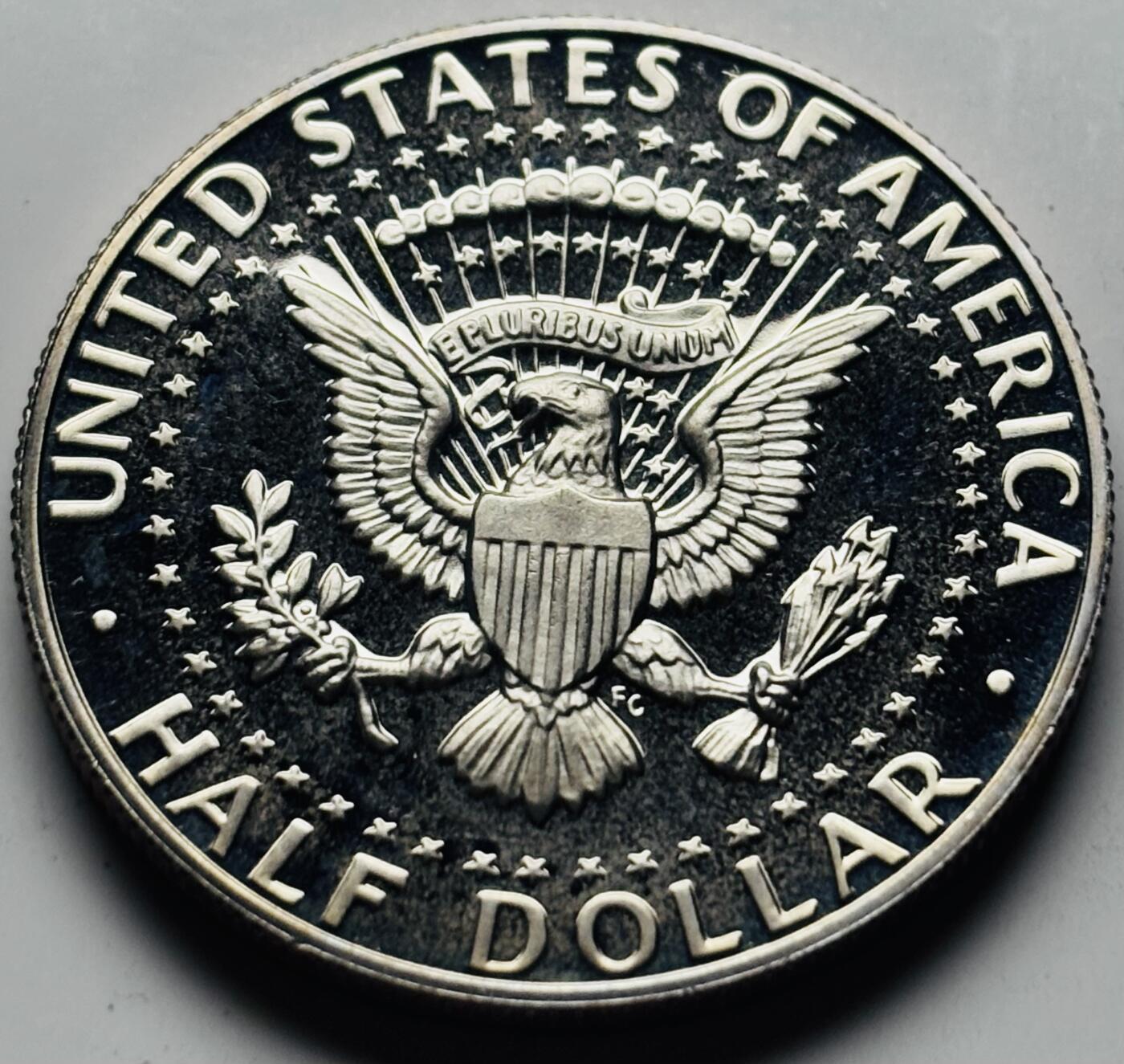 文馨钱币收藏第 284 场，【 长期接收代拍品】老藏家拍品南朝鲜李承晚时期货币，泰国大型纪念币，土耳其各时期及各国套币场 全新 1987 年美国肯尼迪半美元精制币S 版