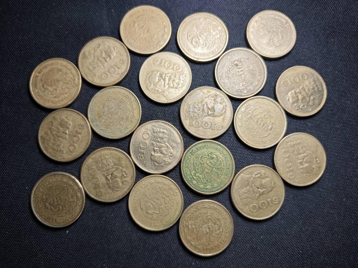 KK钱币收藏小铺 （套币 好品/批量散币 银币）专场  2月预留时间 周末发货  墨西哥100比索铜币20枚