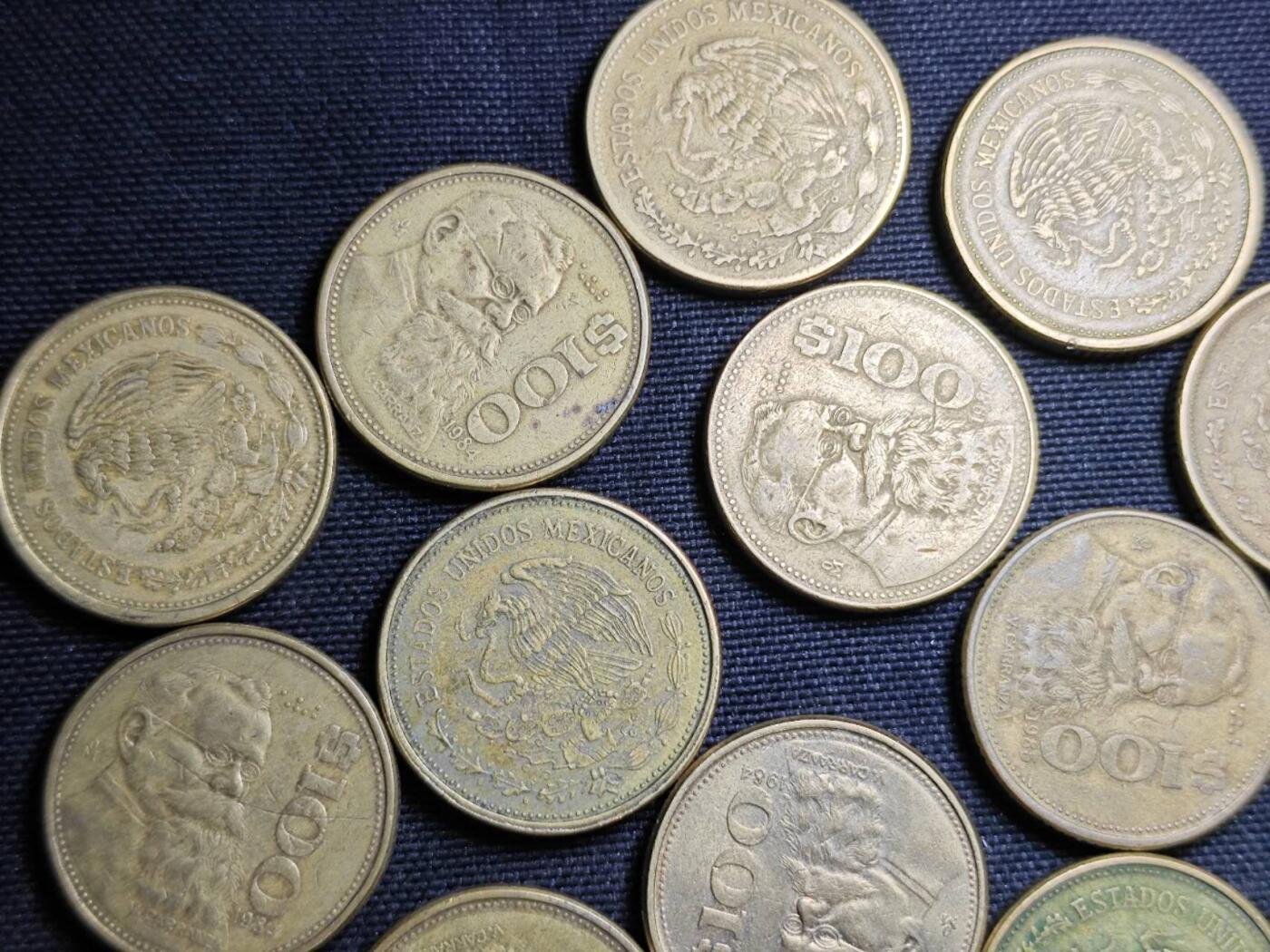 KK钱币收藏小铺 （套币 好品/批量散币 银币）专场  2月预留时间 周末发货  墨西哥100比索铜币20枚