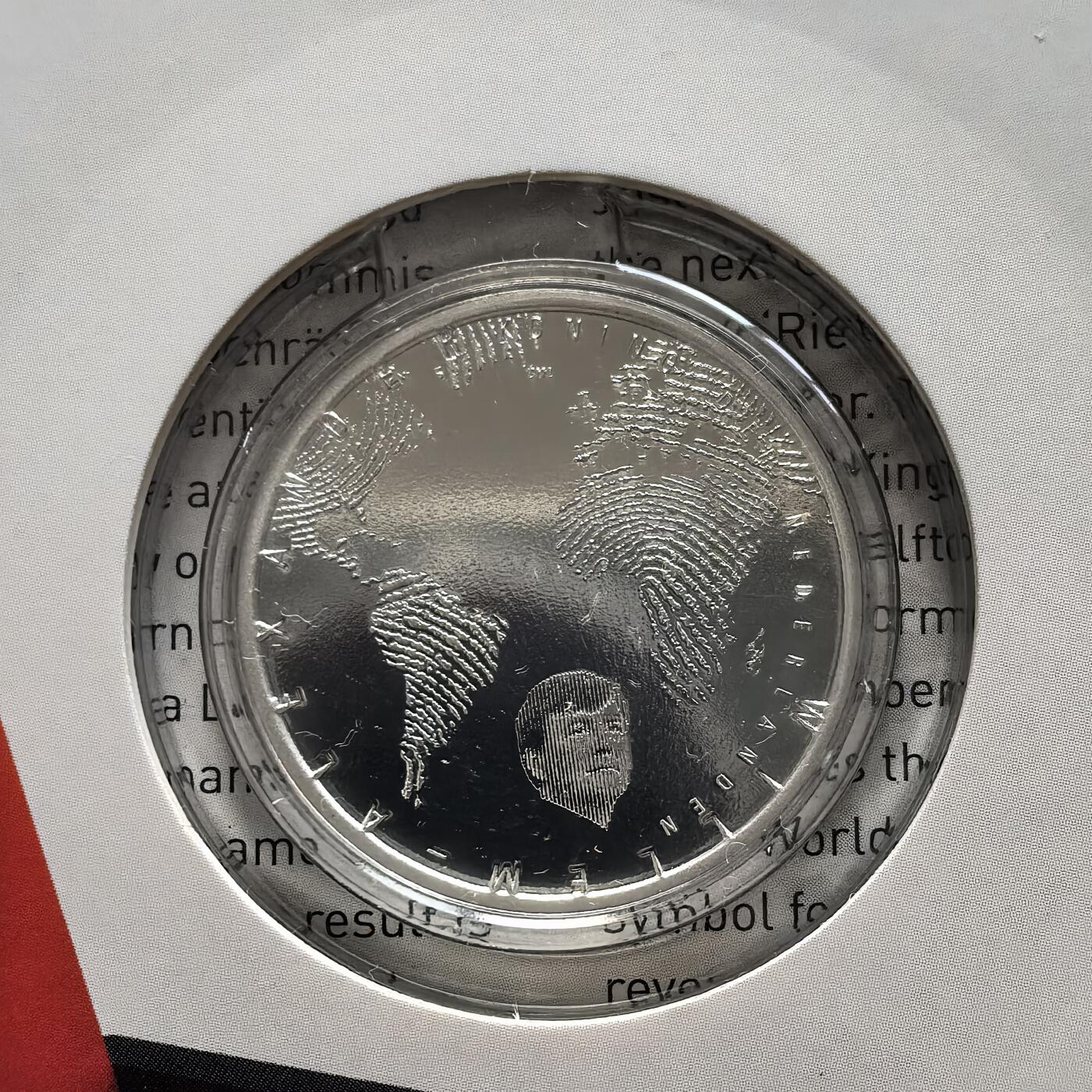 道一币馆币章第一百五十六场 原包装 荷兰2013年设计师里特维尔德诞辰125周年5欧元精制银币