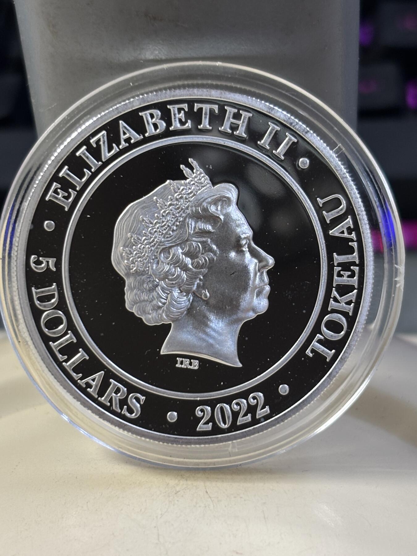 第183期拍卖 托克劳2022年欧罗巴骑牛女神1盎司纪念银币，999银，有氧化小白点