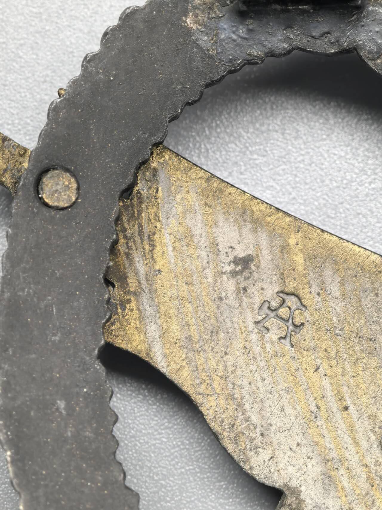 小驴勋章奖章收藏11月29日周六晚六点拍卖（珍爱和平，收藏战争，铭记历史，勿忘国耻，忠党爱国。有偿代拍，送拍规则在简介最后，参拍须阅读规则后再参拍，关系到运费包装发货时效真假辨别等关键信息，拍卖时不再发原图，看大图店主微信码在拍卖店铺介绍里）