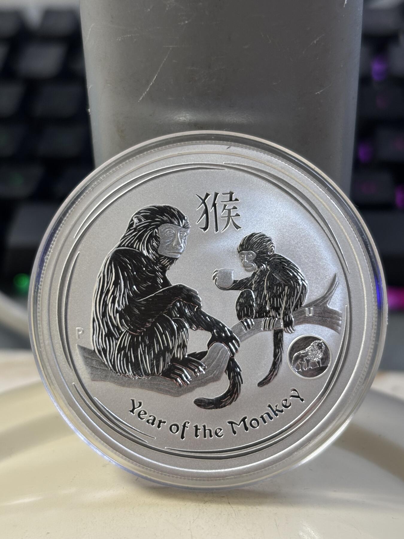 第183期拍卖 澳大利亚2016年生肖猴年私印狮子1盎司纪念银币,1盎司，999银，女王面脏，