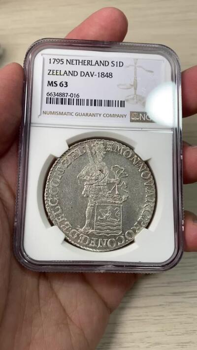 万国钱币拍卖第056期