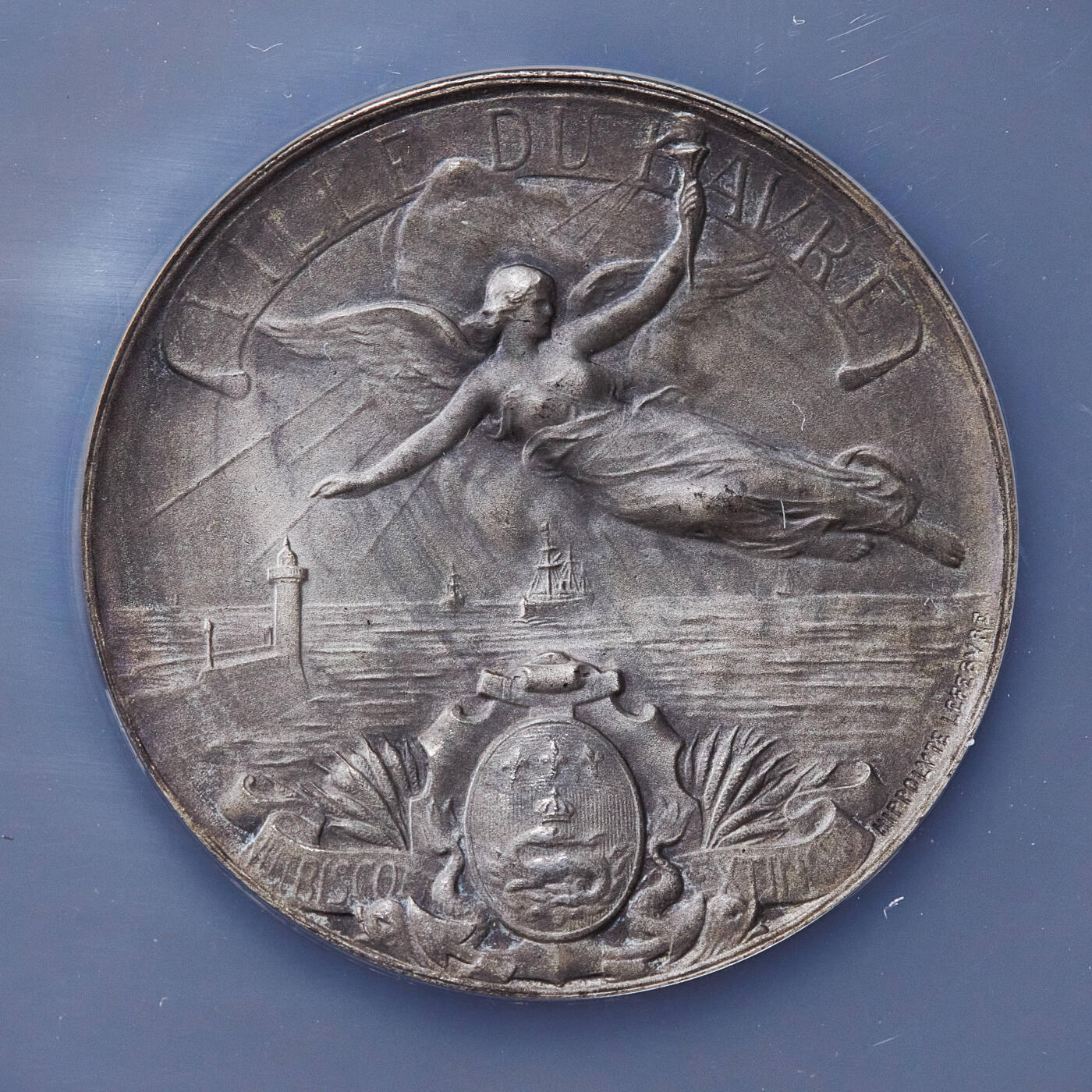 【俄甄集藏】2025年(045)12-03 星期三 晚 19:30 全场包邮