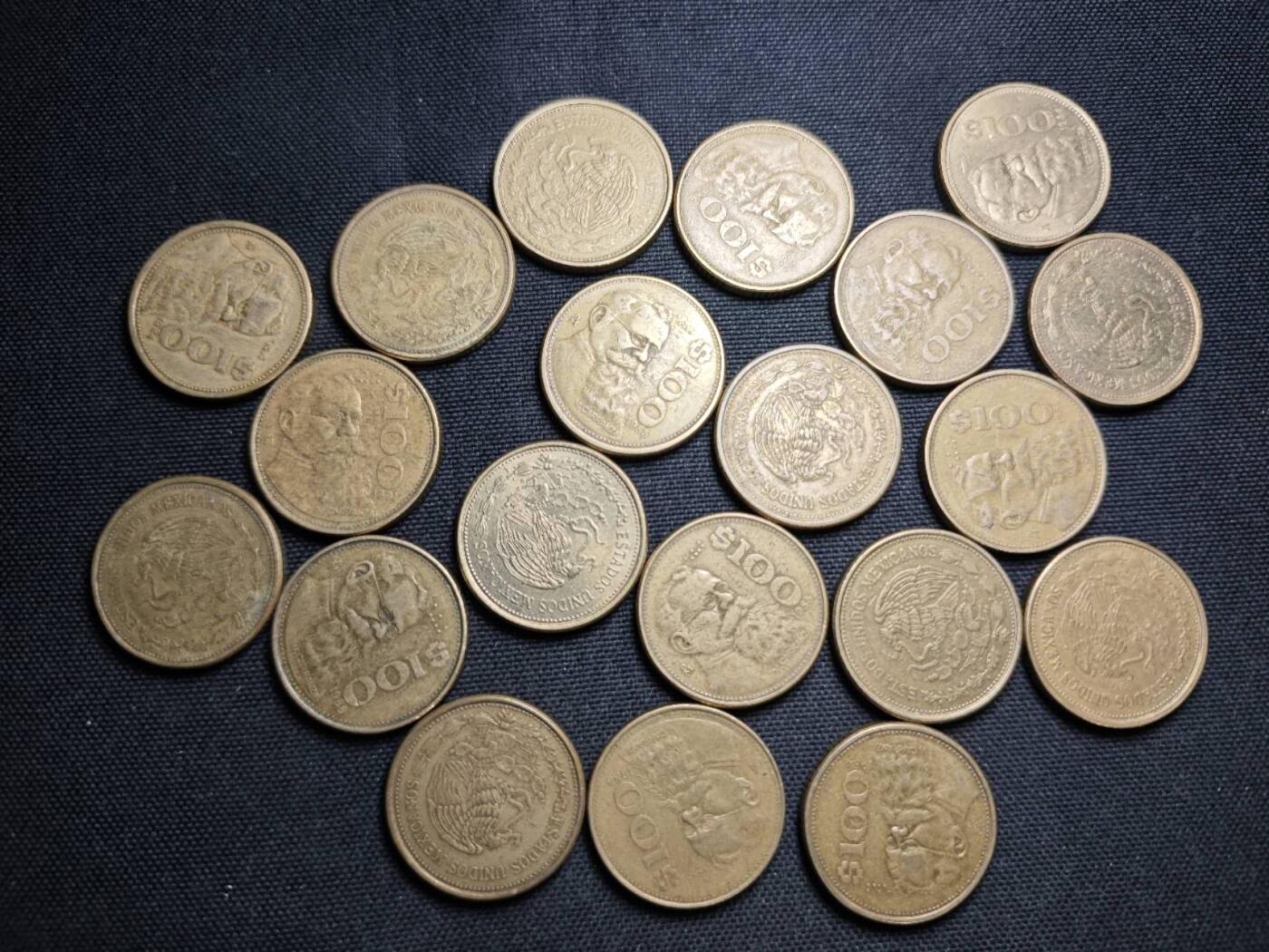 KK钱币收藏小铺 （套币 好品/批量散币 银币）专场  2月预留时间 周末发货  墨西哥100比索铜币20枚