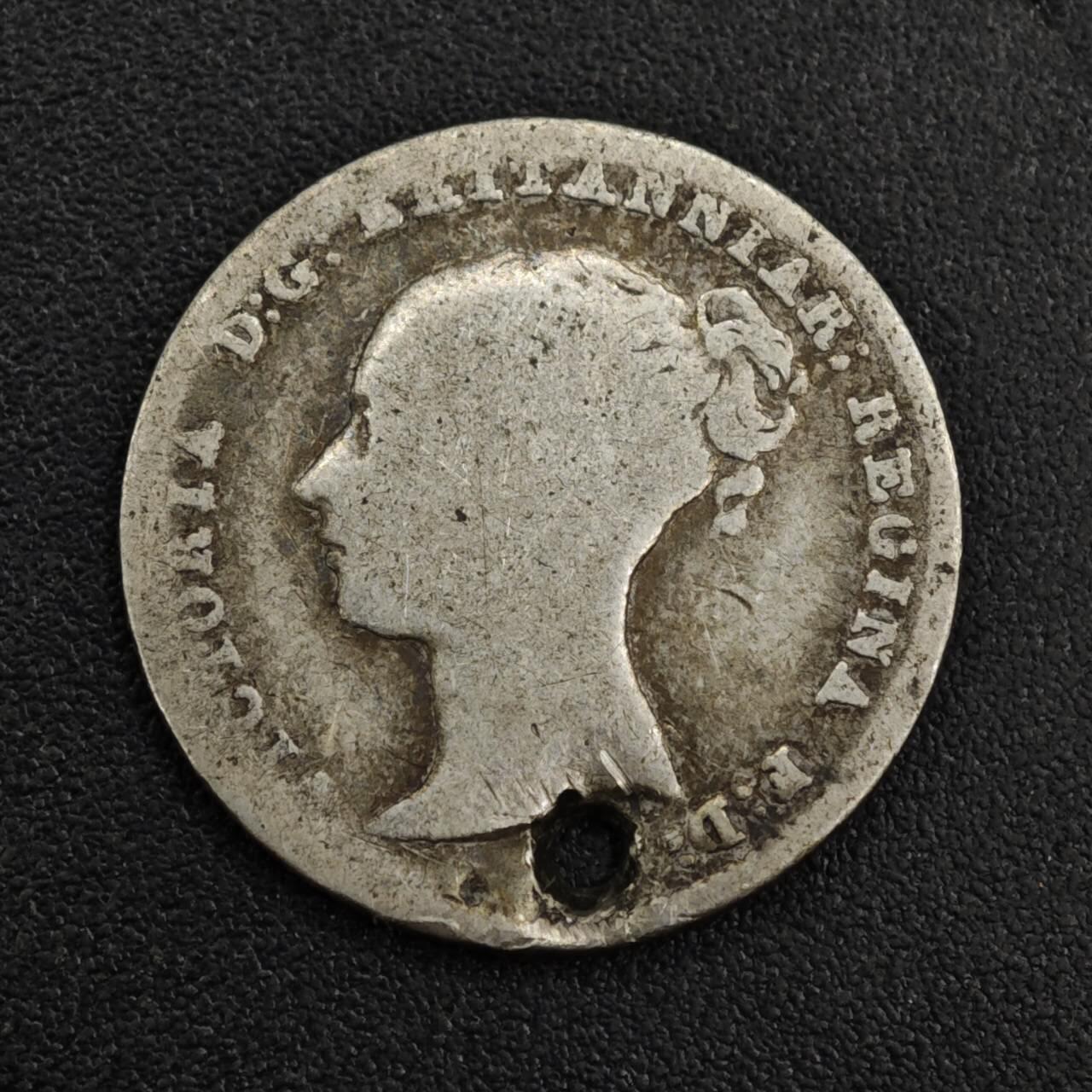 【淘币小摊】限时拍第八百一十二拍  小银币场  满百包邮可预留两周  周一统一发货  英国维多利亚4便士银币