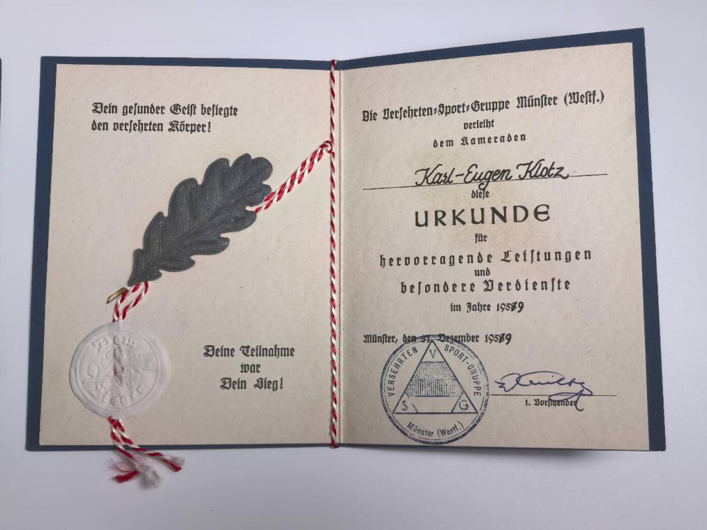 小驴勋章奖章收藏11月29日周六晚六点拍卖（珍爱和平，收藏战争，铭记历史，勿忘国耻，忠党爱国。有偿代拍，送拍规则在简介最后，参拍须阅读规则后再参拍，关系到运费包装发货时效真假辨别等关键信息，拍卖时不再发原图，看大图店主微信码在拍卖店铺介绍里） 德国游泳比赛荣誉证书一组