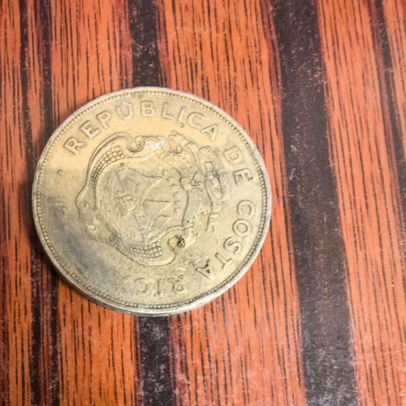 泡泡币外币第三十六场可代拍15038385335微信 哥斯达黎加硬币。