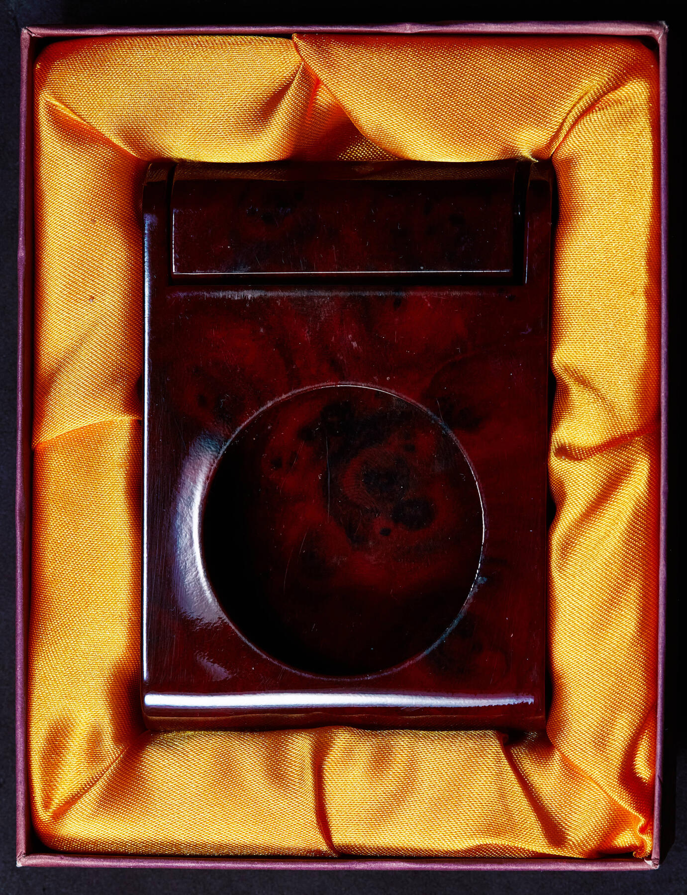 【俄甄集藏】2025年(045)12-03 星期三 晚 19:30 全场包邮 中国台湾2000年纪念龙年千禧50元精制银币，PCGS PR68DC，设计精美，重15.57克，999银，发行量120000枚，原盒带证稀少