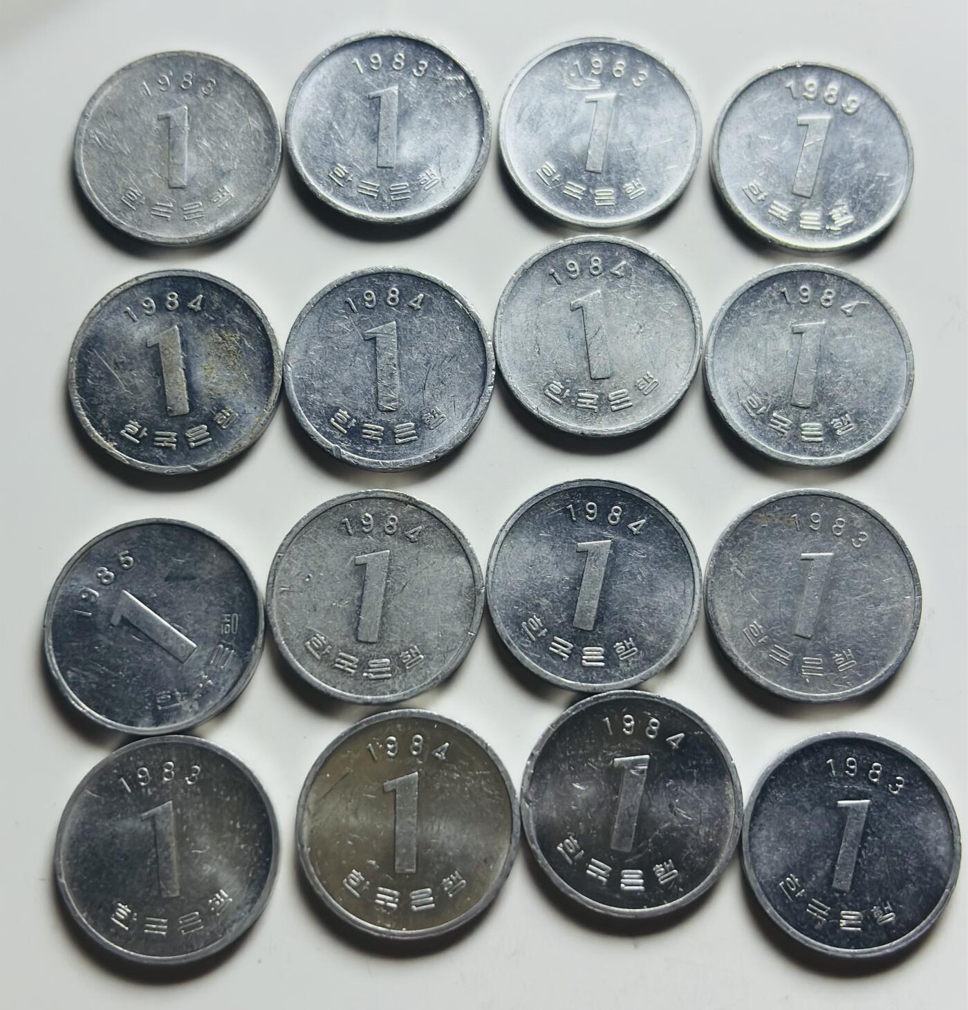 文馨钱币收藏第 284 场，【 长期接收代拍品】老藏家拍品南朝鲜李承晚时期货币，泰国大型纪念币，土耳其各时期及各国套币场 带光好品南朝鲜木槿花一元 80 年代 16 枚