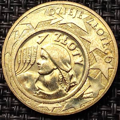 布加迪🐬～世界钱币(上海)🌾第 262 期 /  各国套币和散币 - 波兰🇵🇱  2004年 历史上的货币币中币 2兹罗提纪念铜币