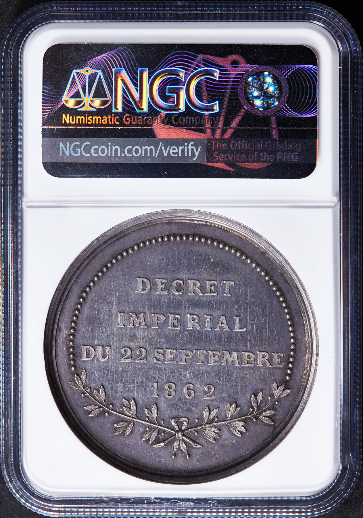 【俄甄集藏】2025年(045)12-03 星期三 晚 19:30 全场包邮 法国1862年海上保险公司三桅帆船大银章，NGC MS61，设计精美，加厚盒，名家路易-菲利克·沙博作品，粉紫老包浆，蜜蜂铭，稀有品种