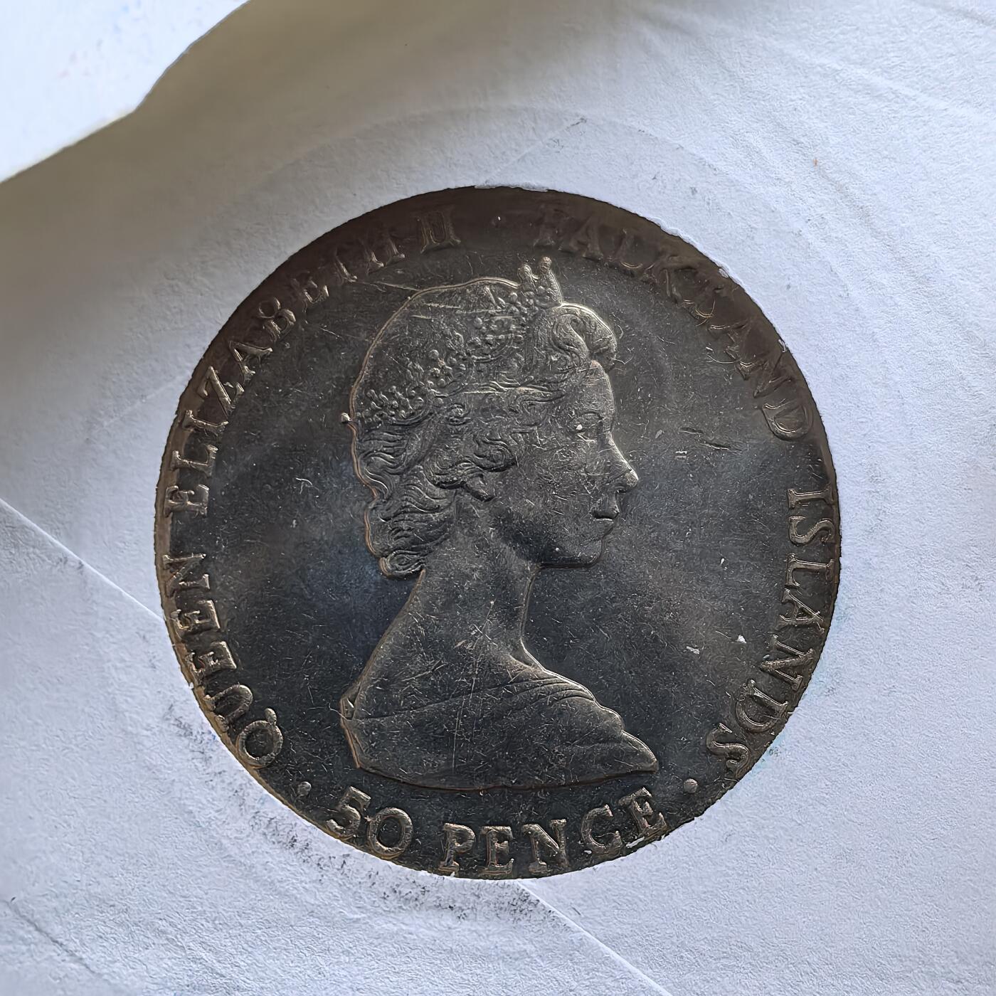 道一币馆币章第一百五十六场 邮币封 福克兰群岛1982年被发现150周年50便士克朗型纪念币