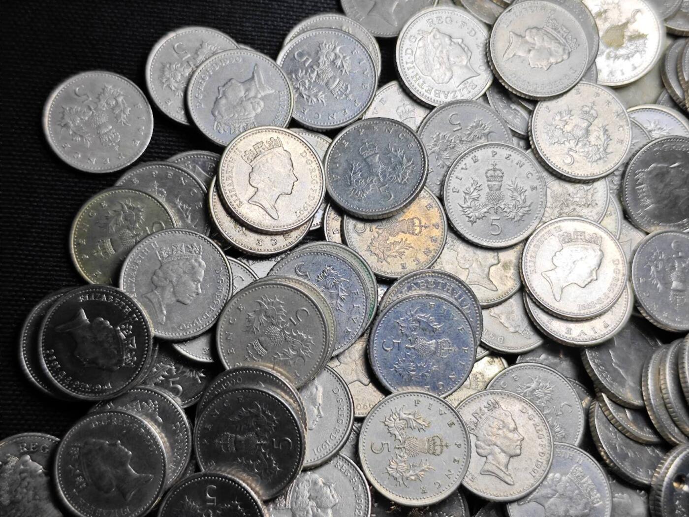 KK钱币收藏小铺 （套币 好品/批量散币 银币）专场  2月预留时间 周末发货  英国5便士401枚 面值20.05镑