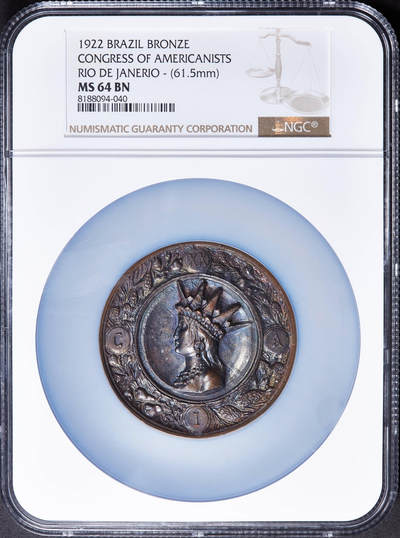【俄甄集藏】2025年(045)12-03 星期三 晚 19:30 全场包邮 - 巴西1922年纪念第21届国际地震学大会在里约热内卢召开大铜章，NGC MS64，直径：61.5mm，紫罗兰包浆，稀少品种