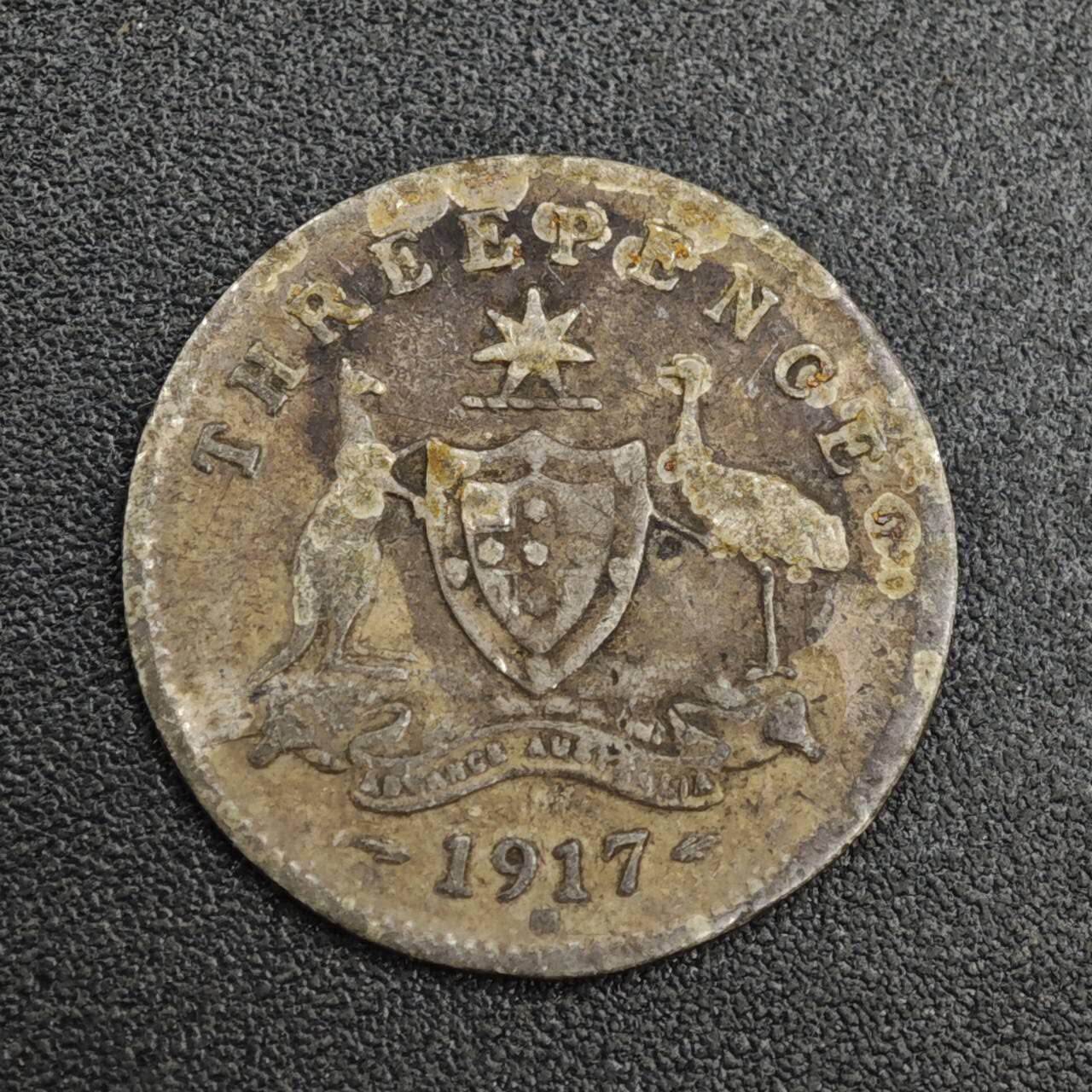 【淘币小摊】限时拍第八百一十二拍  小银币场  满百包邮可预留两周  周一统一发货  澳大利亚1917年乔治五世3便士银币