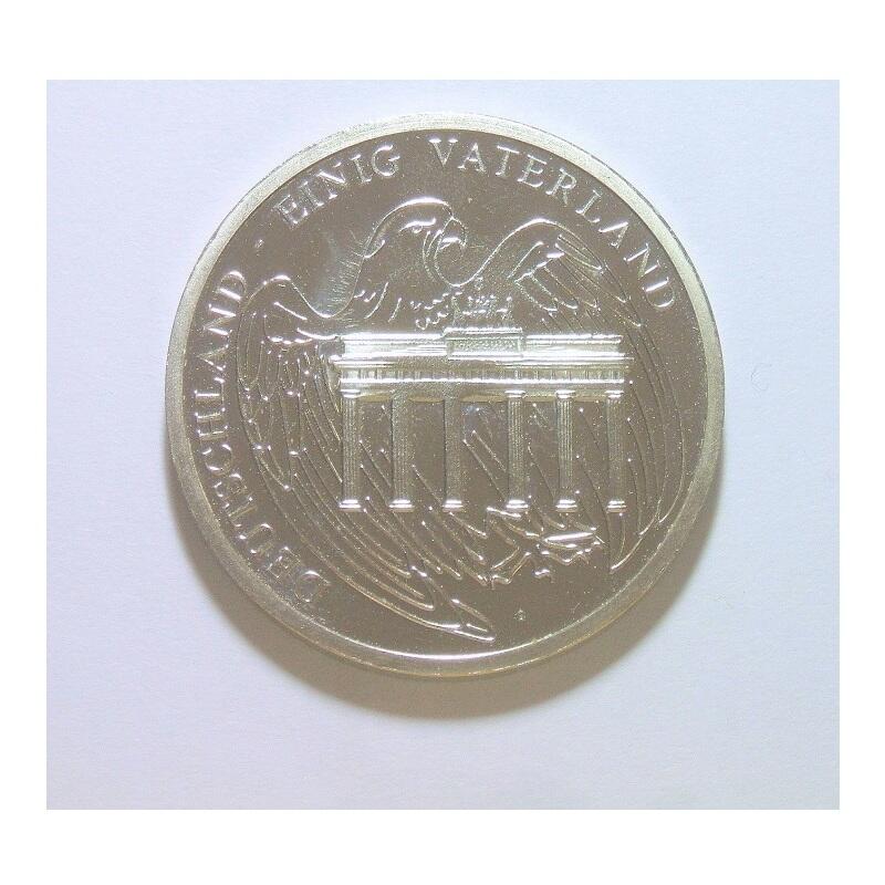 德国1967年国父阿登纳+勃兰登堡门 高浮雕精制大镀银章 40MM