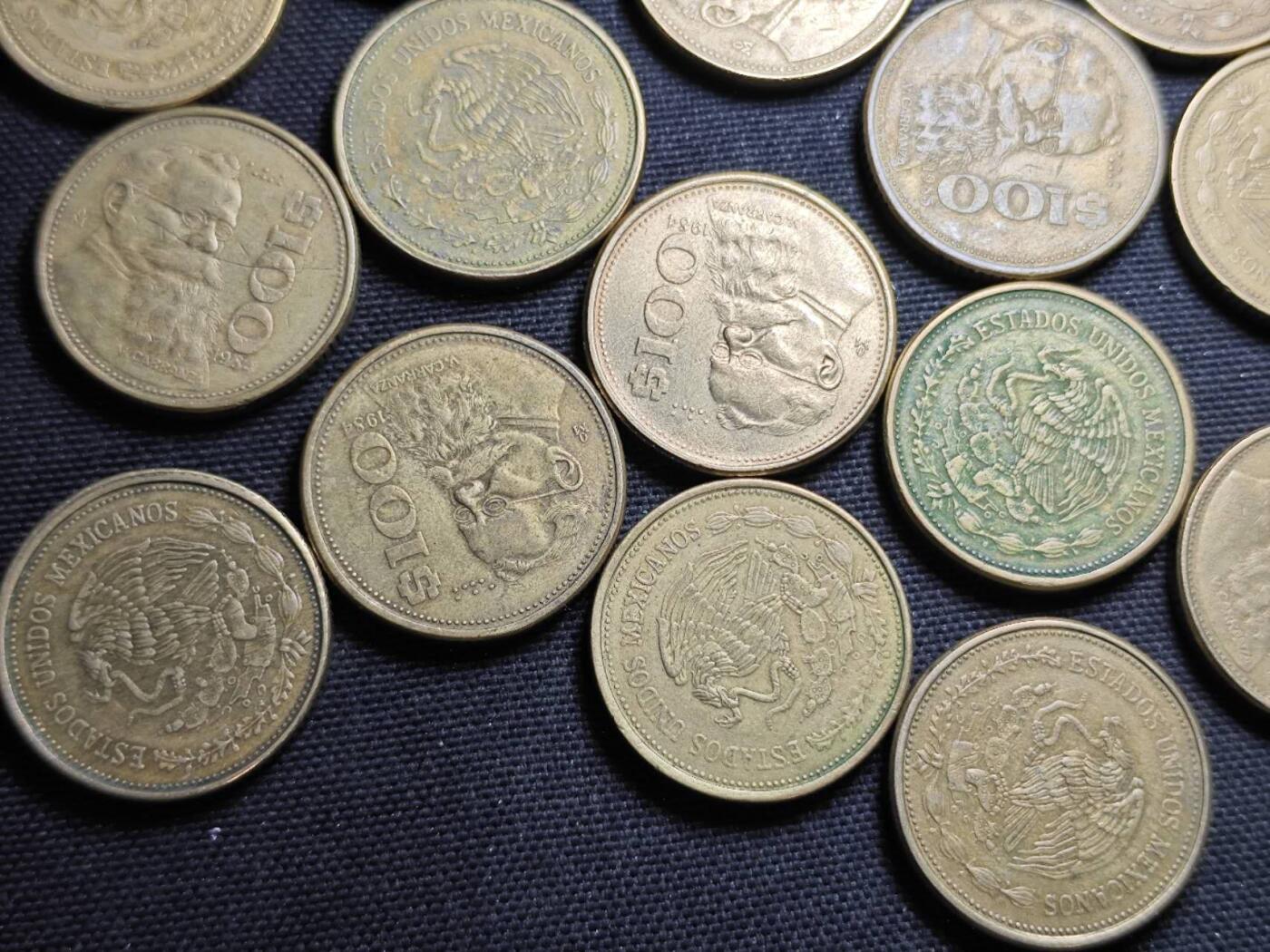 KK钱币收藏小铺 （套币 好品/批量散币 银币）专场  2月预留时间 周末发货  墨西哥100比索铜币20枚