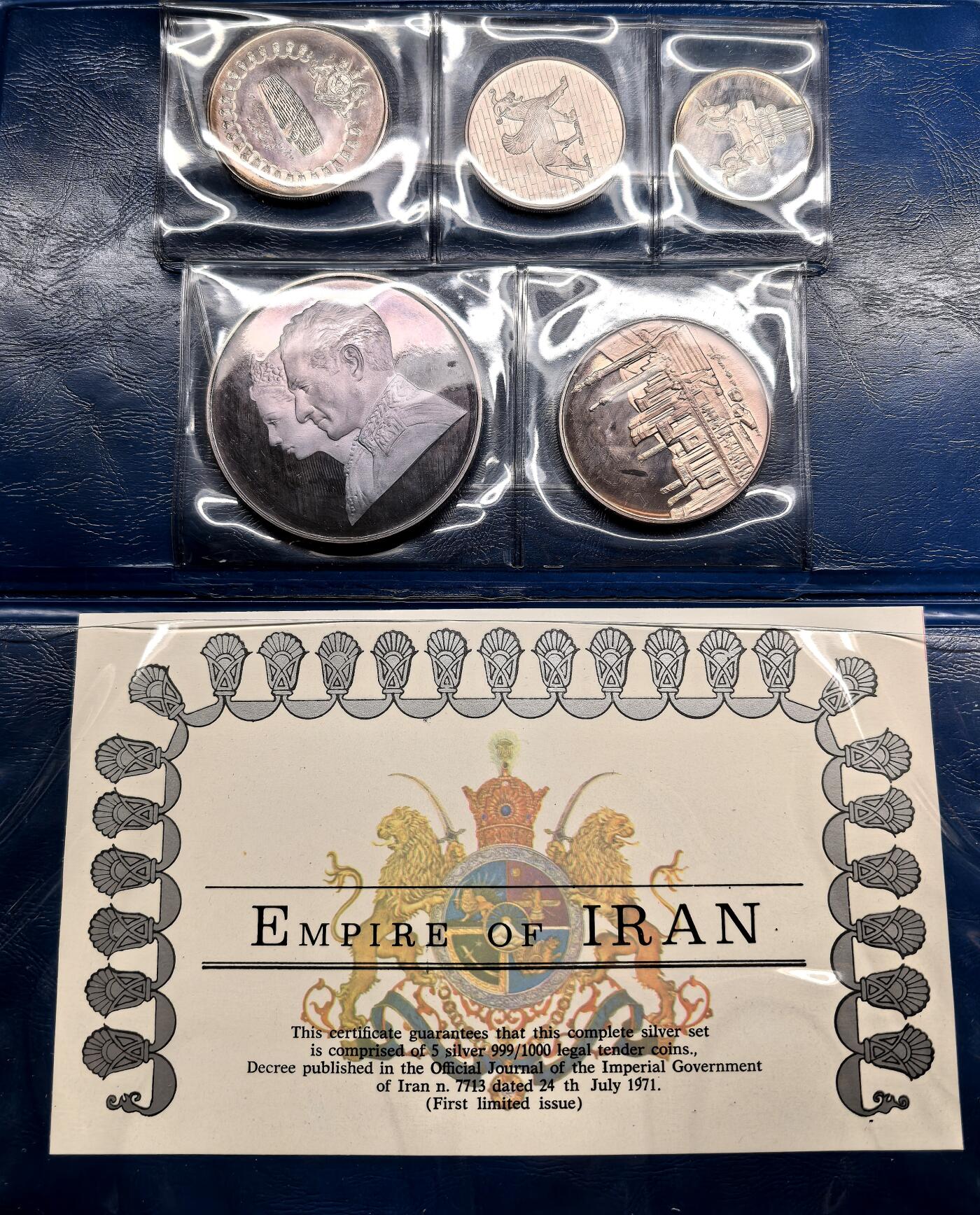 纫秋兰以为佩·凡希社微拍感恩专场 1971伊朗精铸PS大钱包，属于经手过品相最好的几套之一，紫罗兰五彩更是锦上添花，让人过目不忘的一套收藏级品相！