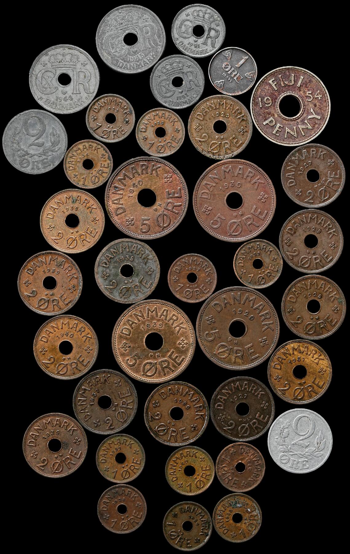 修遠堂世界钱币第九十五期 丹麦老币一组 另含一枚挪威，一枚斐济