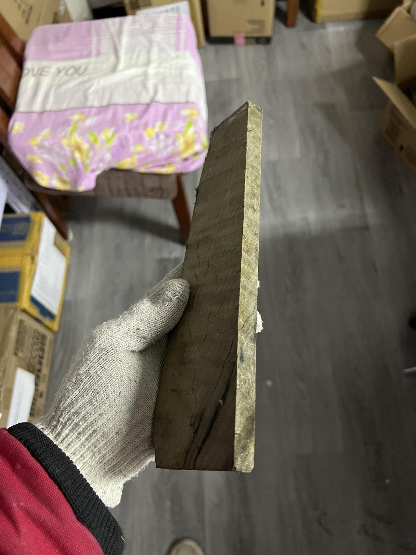 零元拍：NO.3 金丝楠牌子原板为加工 满金丝 果香满满 尺寸：24.5/7.5/1.3CM