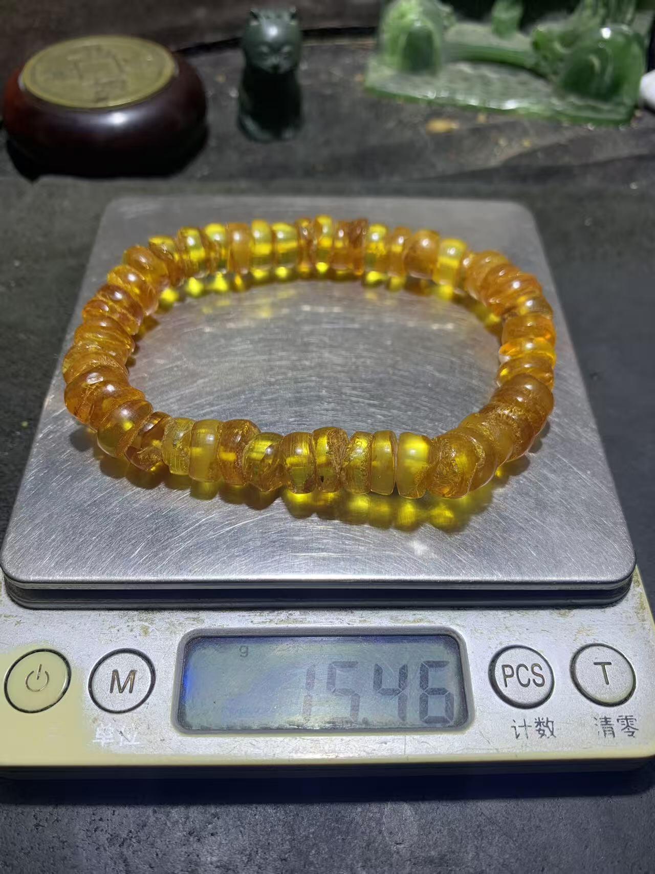 天然原矿俄料蜜蜡原皮随形手串1条！