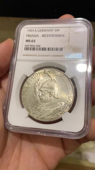 《竞宝斋》第443场 周日，周一，2场连拍 （全场包邮） NGC MS65 德国1901年普鲁士建国200周年5马克大银币 黄油包浆 德系高分大银币一路狂飙 珍惜国内现货机会