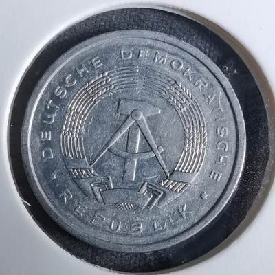 沼泽如烟--第918场 - 东德1988年5芬尼